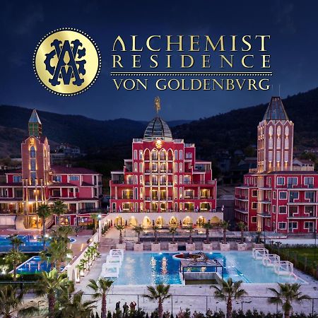 Alchemist Residence Von Goldenburg Belaştiţa Exterior foto